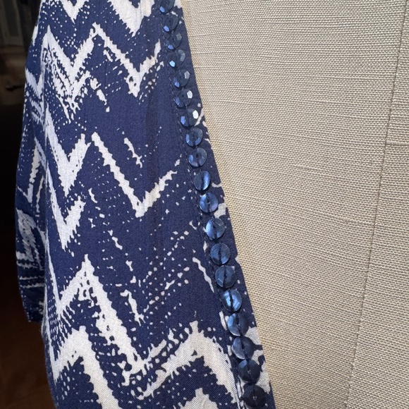 Cool Change beach Cover Up - Picture 3 of 3